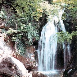 Водопад Джур-джур